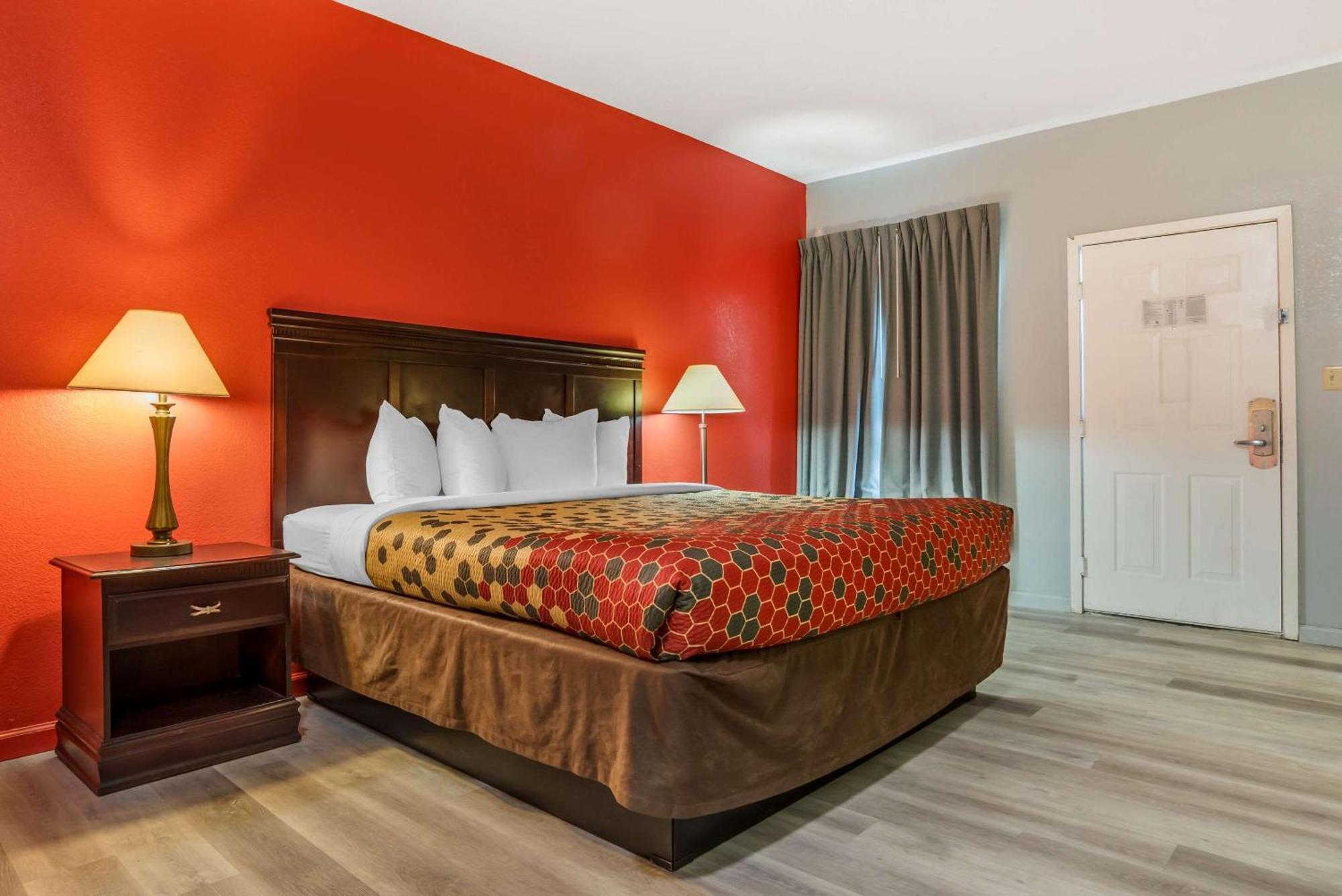 Econo Lodge Inn & Suites Филадельфия Экстерьер фото