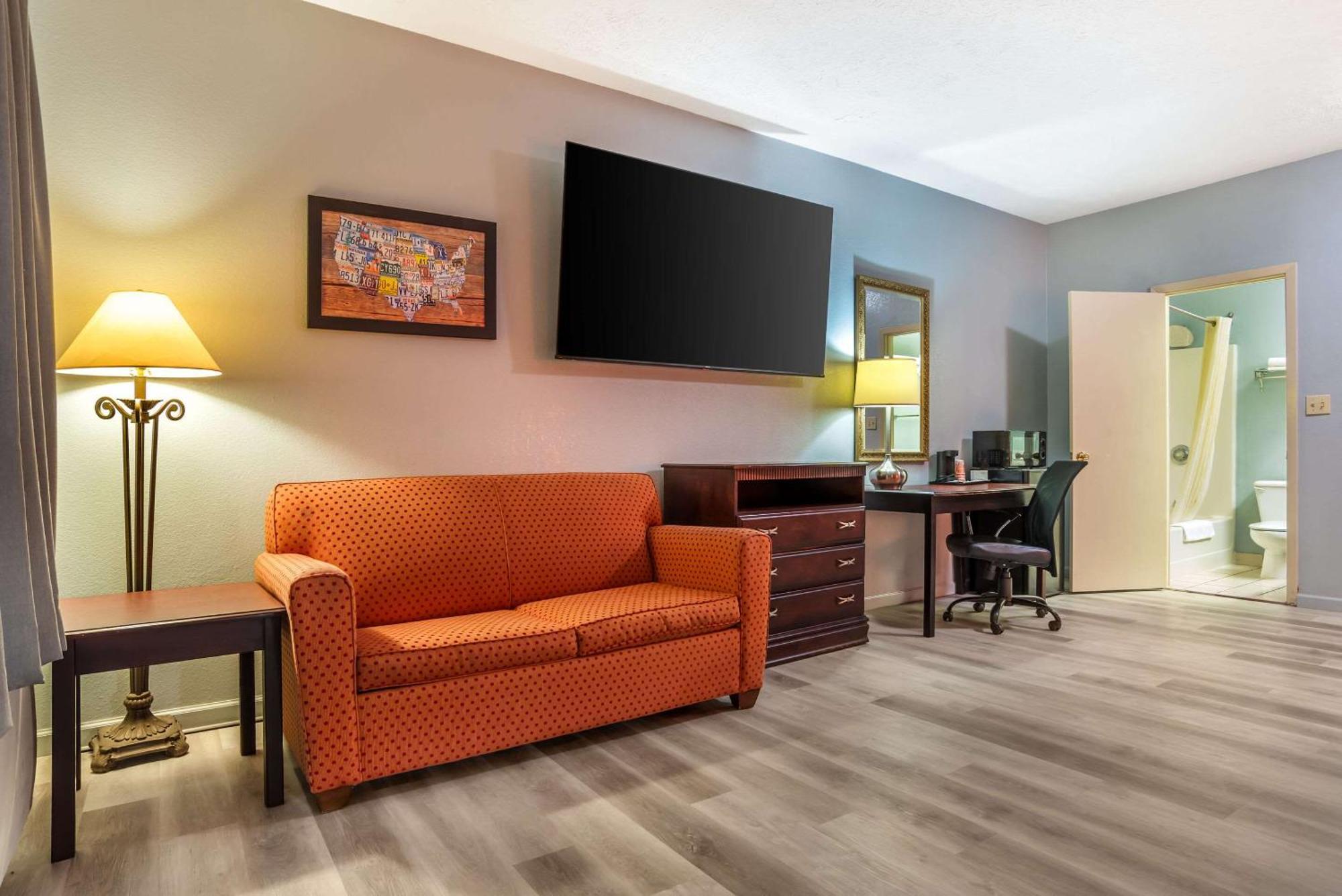 Econo Lodge Inn & Suites Филадельфия Экстерьер фото