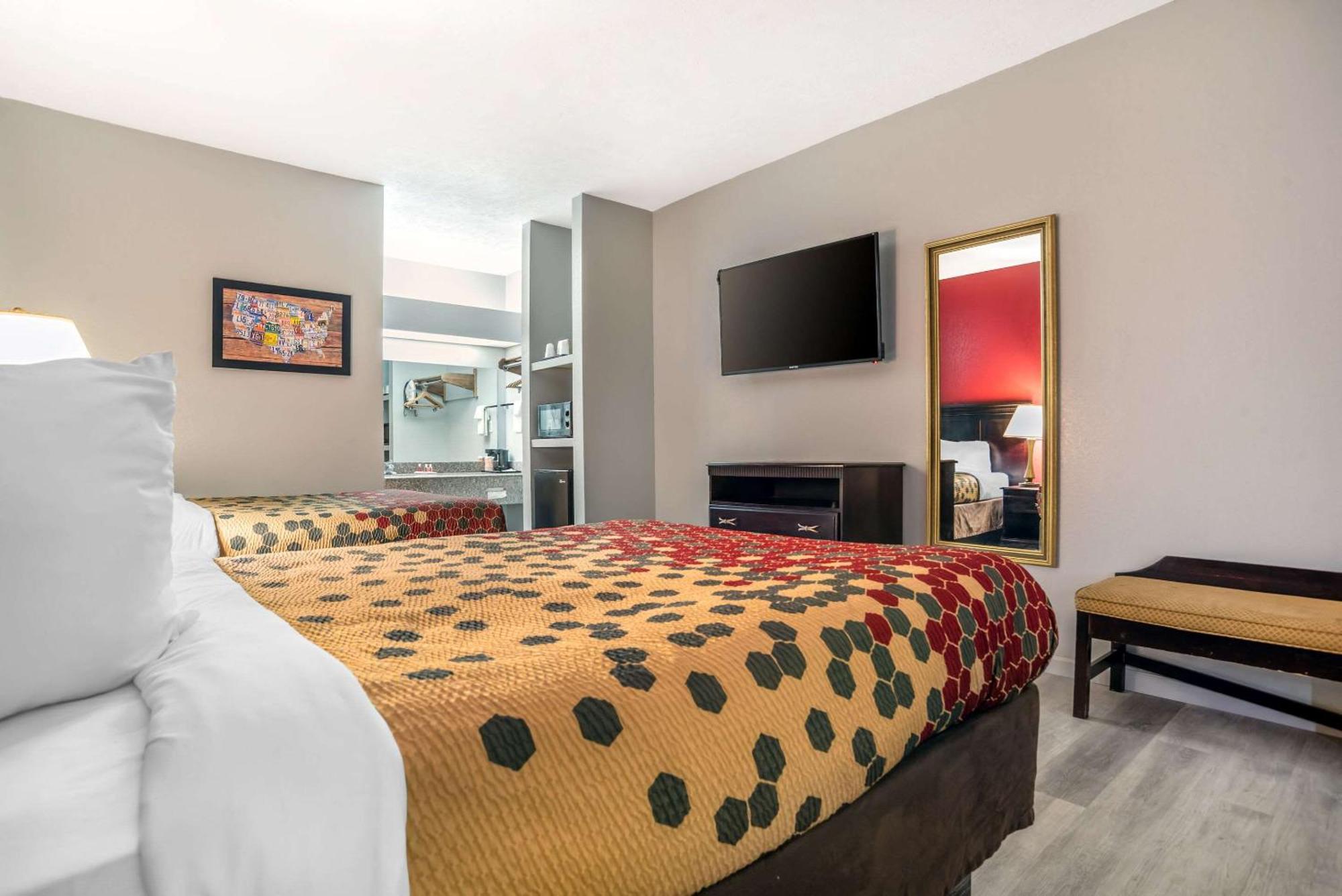 Econo Lodge Inn & Suites Филадельфия Экстерьер фото