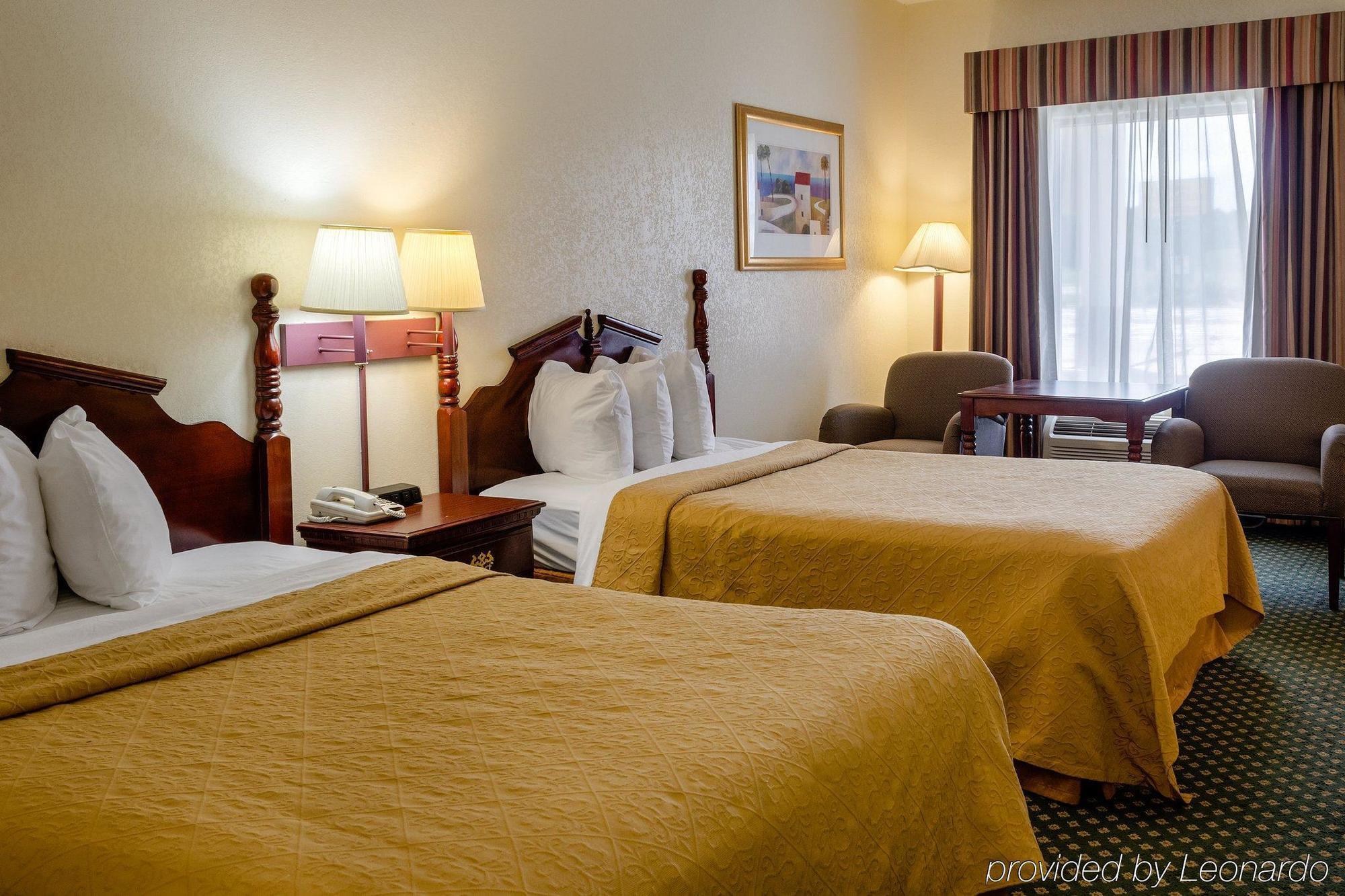 Econo Lodge Inn & Suites Филадельфия Экстерьер фото